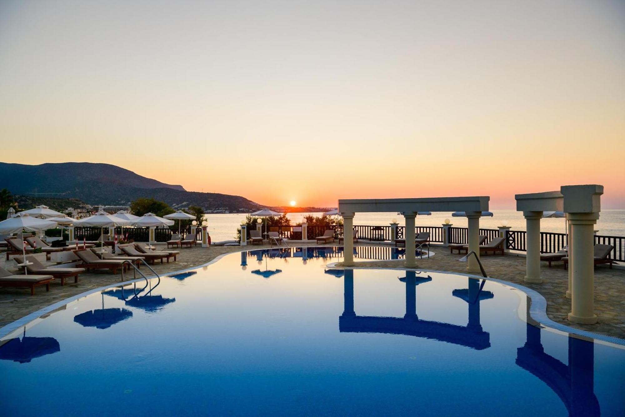 Alexander Beach Hotel & Village Resort Malia Dış mekan fotoğraf