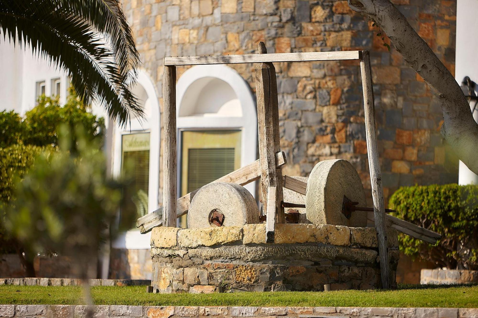 Alexander Beach Hotel & Village Resort Malia Dış mekan fotoğraf