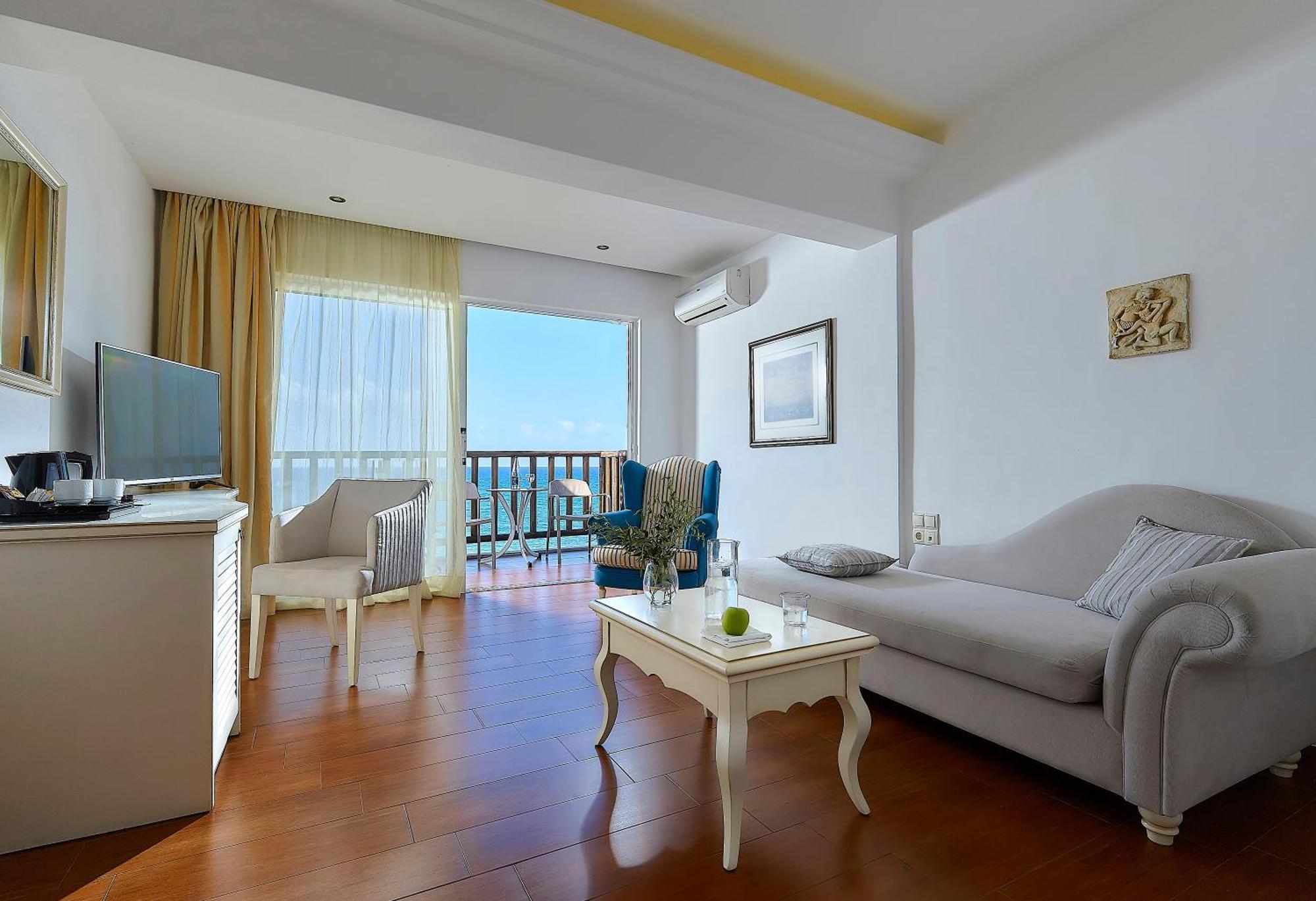 Alexander Beach Hotel & Village Resort Malia Dış mekan fotoğraf